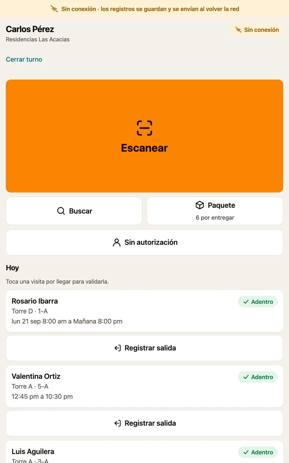 La tablet de la garita sin conexión: una franja ámbar dice que los registros se guardan y se envían al volver la red